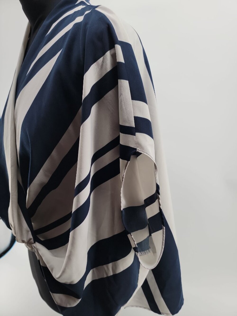 Tyche Navy Ivory Striped Wrap Front Blouse Large Dolman Sleeve Made USA - Picture 7 of 10